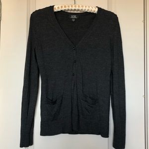 LORD & TAYLOR -Med- Classy Extra Fine Merino Wool Cardigan in charcoal grey